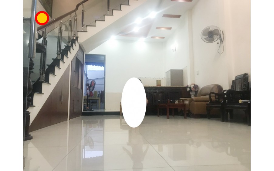 Bán nhà đường Linh Đông, Thủ Đức, DT: 105m2, 3 tầng, 4PN, xe hơi ngủ trong nhà, giá 6.X Tỷ.